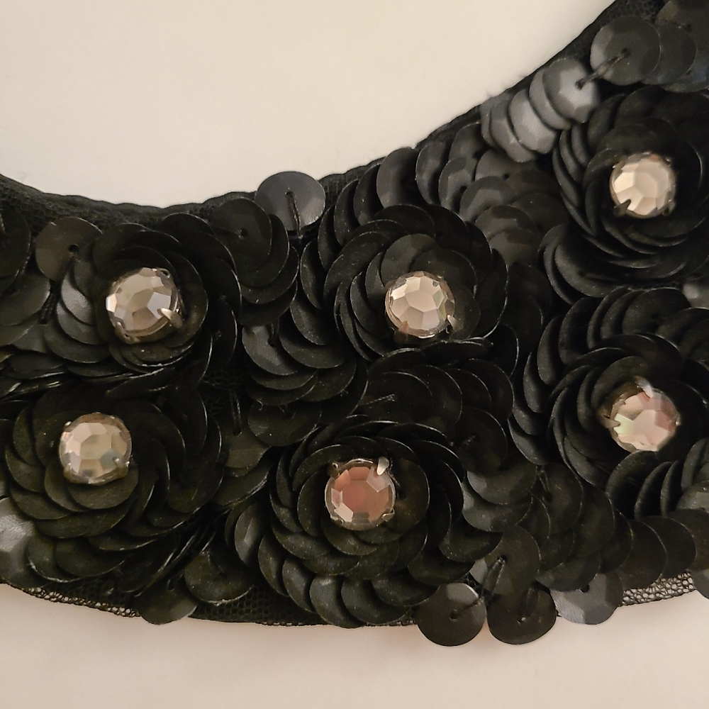 H&M Sequin & Rhinestone Collar - Picture 3 of 4